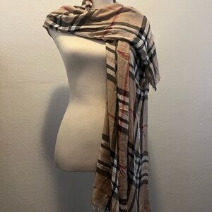 V. FRAAS Beige and Black Checkered Scarf with Red Accents